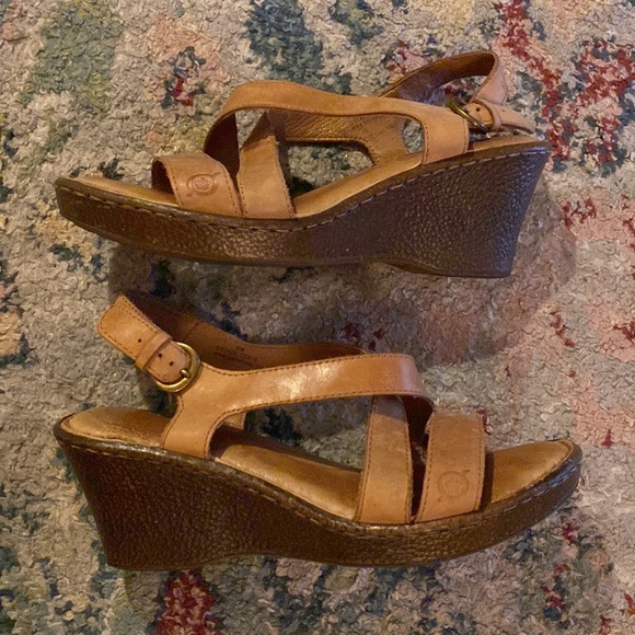 Size 8 Born Leather Wedges - Picture 8 of 9